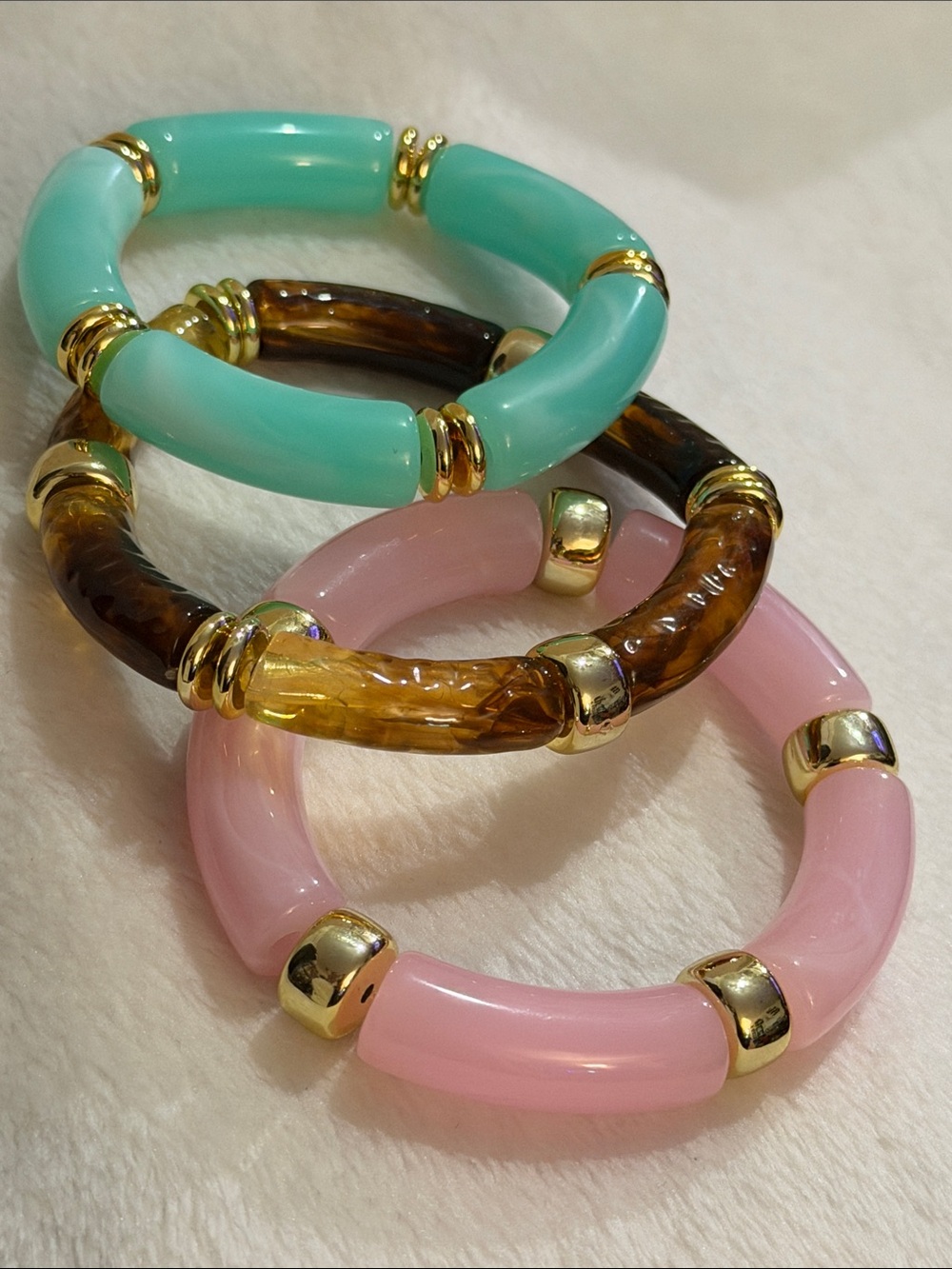Brand New Chunky Acrylic Bangle Bracelet Gold-Tone Accents